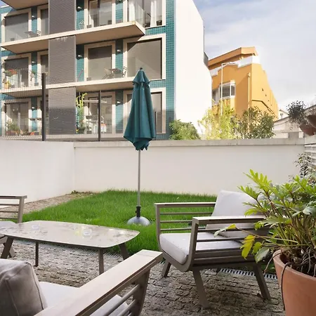 Near Garden Apartment