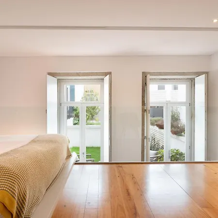 On - Garden - Pet Friendly