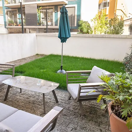 On - Garden - Pet Friendly Daire *